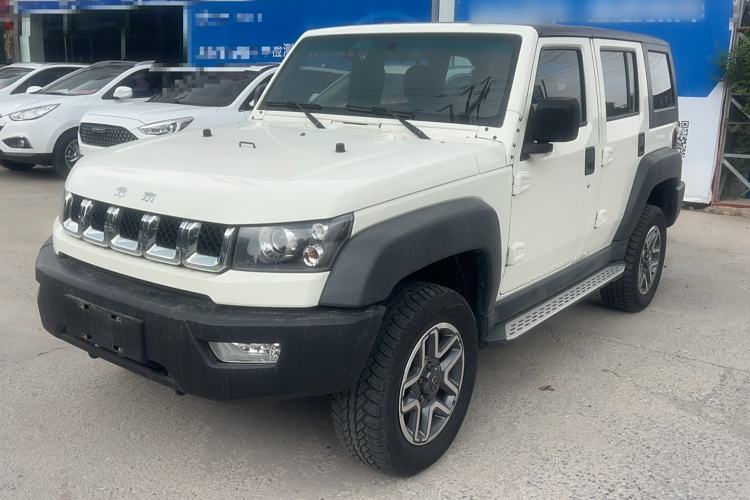 Used Beijing Auto BJ40 2016 40L 2.3T Manual All-Wheel Drive Prestige Edition
