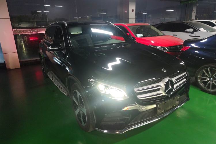 Used Mercedes-Benz GLC 2019 Facelift GLC 260 L 4MATIC Luxury Model
