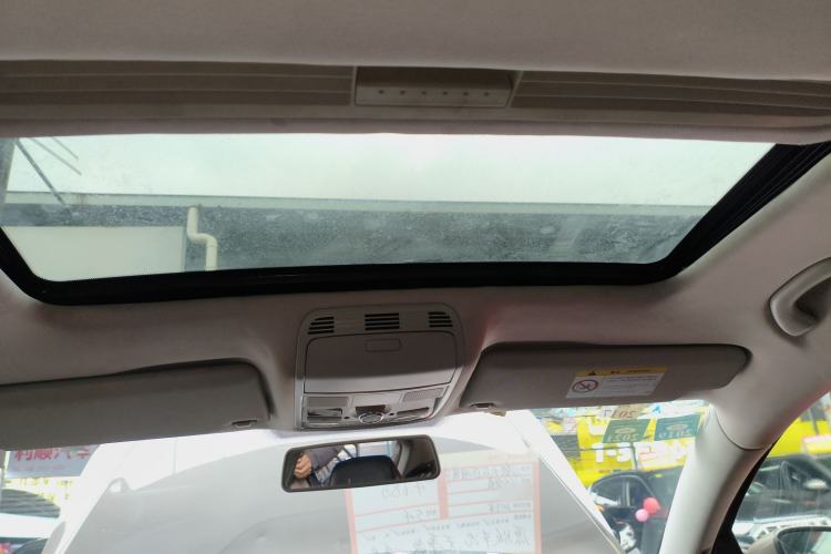 Used Volkswagen Magotan 2015 Facelift 1.8TSI Luxury Model
