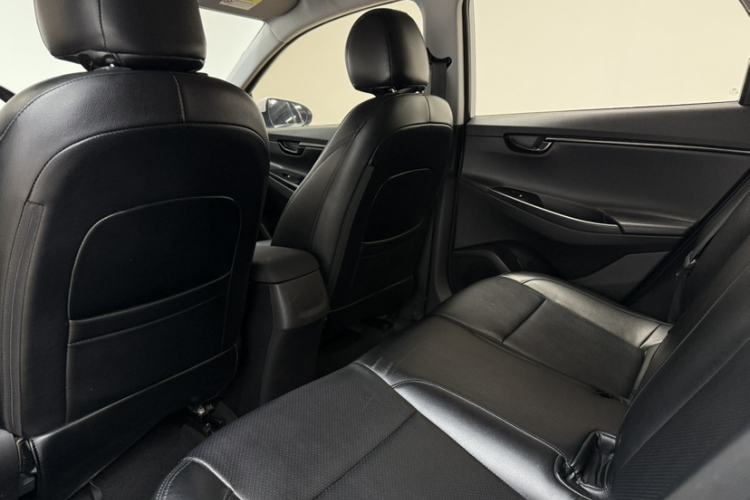 Used Hyundai Celesta 2018 1.6L Automatic GL Enjoyment Edition China VI compliant