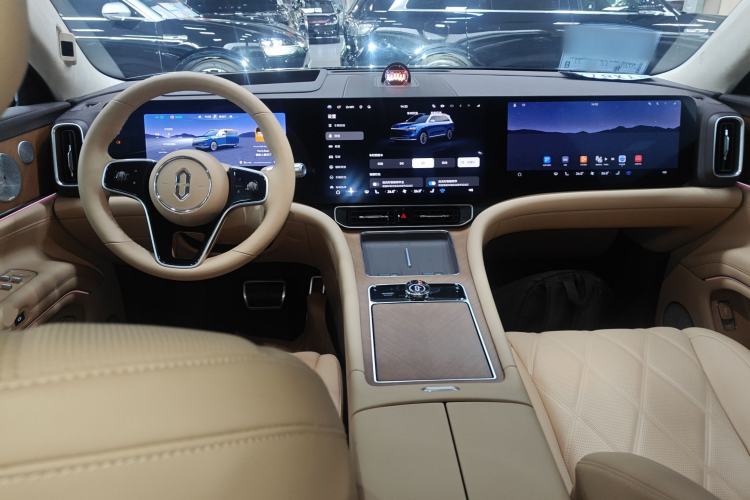 Used Hima AITO M9 2025 Extended-Range Ultra Version 52 kWh 6-Seater