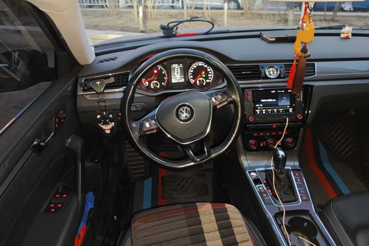 Used Volkswagen Passat 2017 330TSI DSG Luxury Edition
