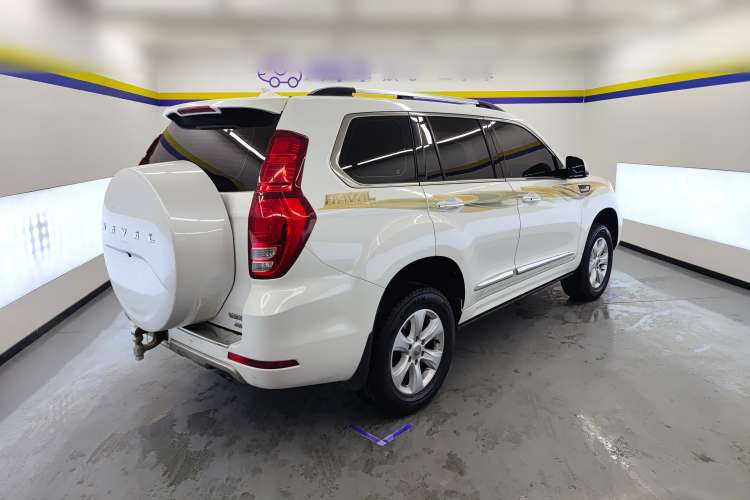Used Haval H9 2017 2.0T Gasoline 4x4 Luxury 7-Seater
