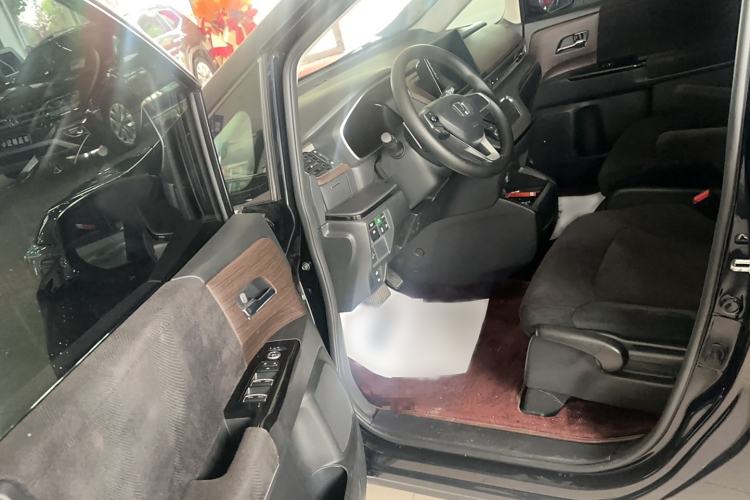 Used Honda Odyssey 2024 2.0L eHEV Sharp & Enjoy Edition
