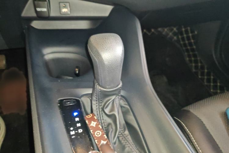 Used Toyota IZOA 2021 2.0L Enjoy Edition
