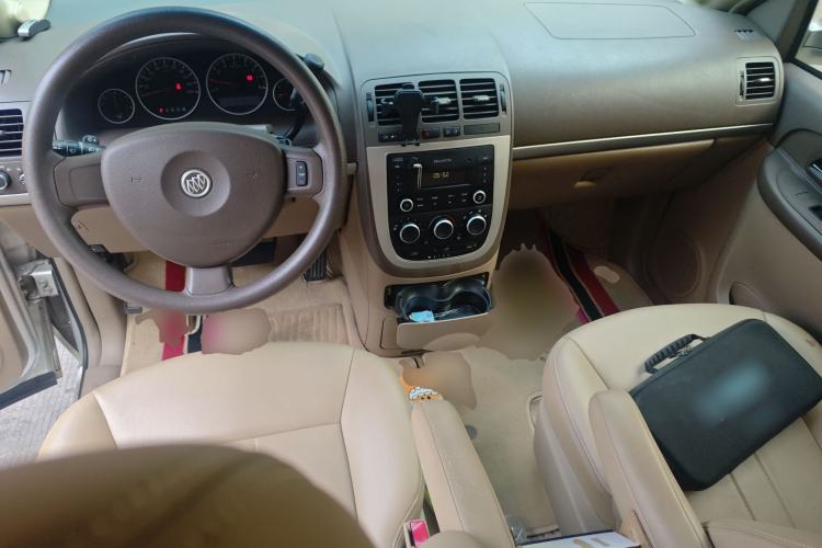 Used Buick GL8 2014 2.4L Classic Edition