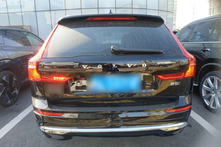 Used Volvo XC60 2025 B5 Four-Wheel Drive Smart & Advanced Luxury Edition
