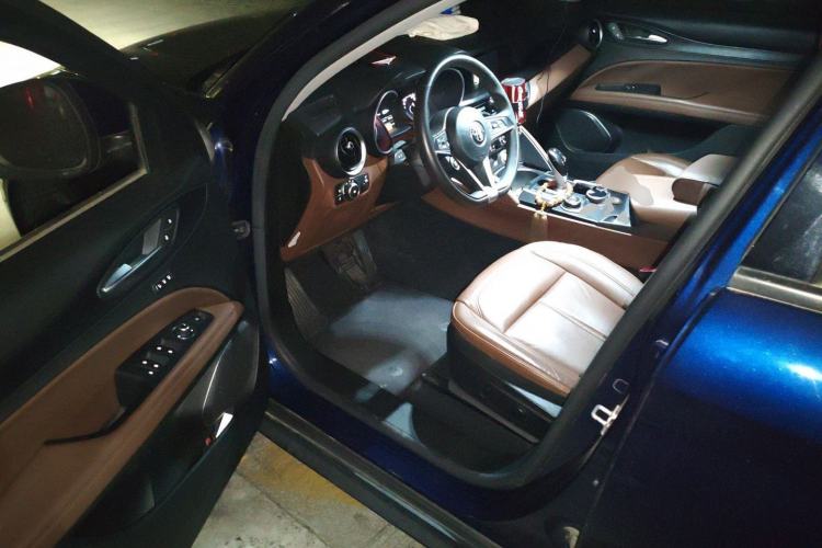 Used Alfa Romeo Stelvio 2017 2.0T 200HP Elite Edition
