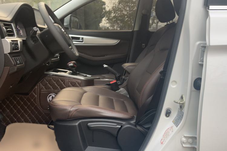 Used FORTHING Joyear X5 2017 1.6L CVT Luxury Model
