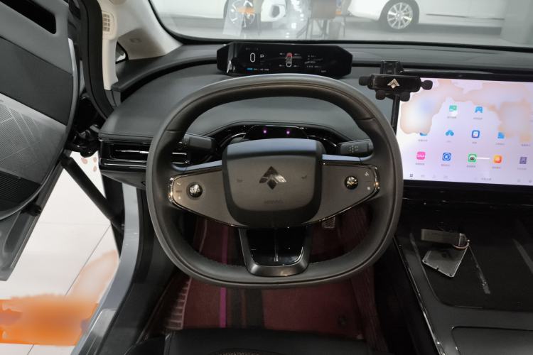 Used  GT 2023 560 Rear-Drive Seven-Wing Edition
