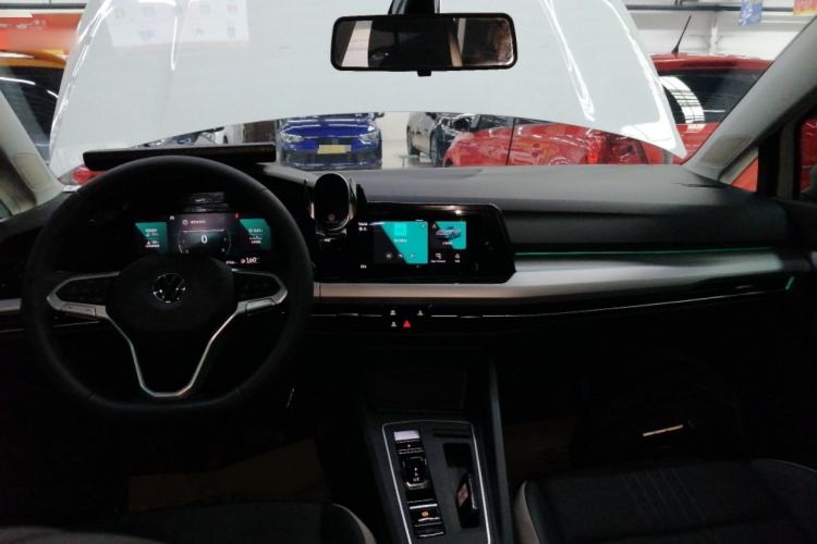 Used Volkswagen Golf 2023 Facelift 280TSI DSG Pro
