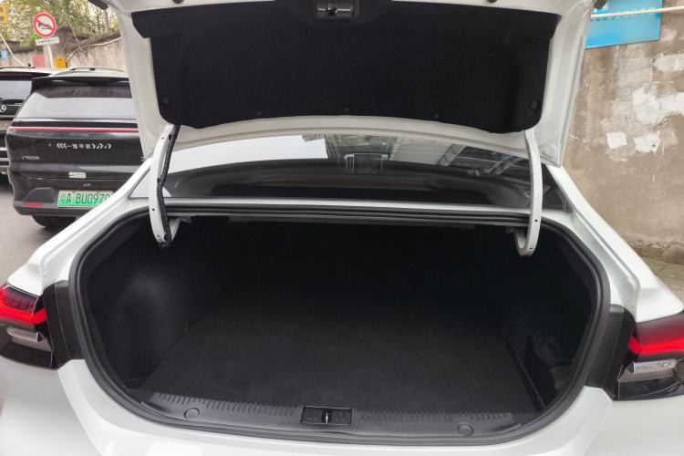 Used Roewe i6 MAX New Energy 2023 EV 420 Skyroof Special Edition
