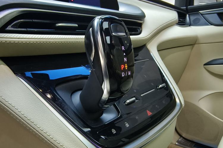 Used Buick GL8 2022 ES Land Cruiser 653T Luxury Model
