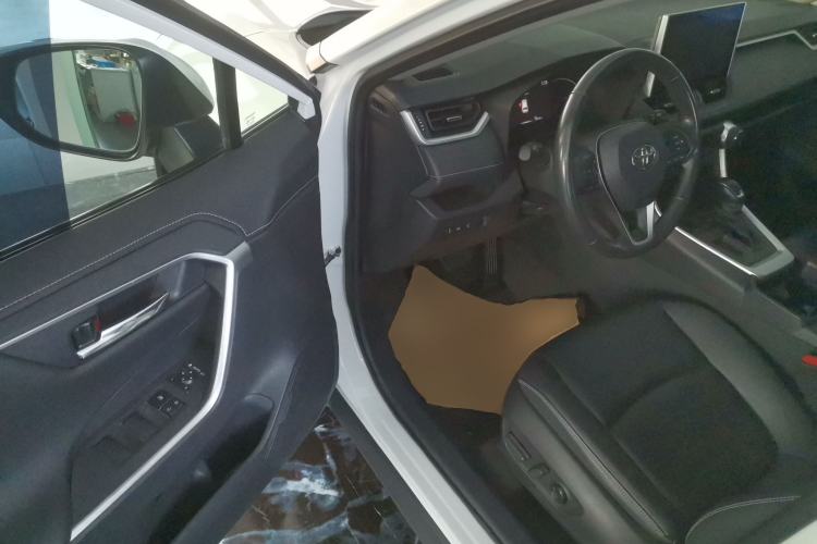 Used Toyota RAV4 2022 2.0L CVT Two-Wheel Drive Fashion Plus Edition
