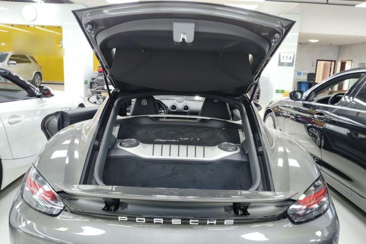 Used Porsche 718 2018 Cayman 2.0T
