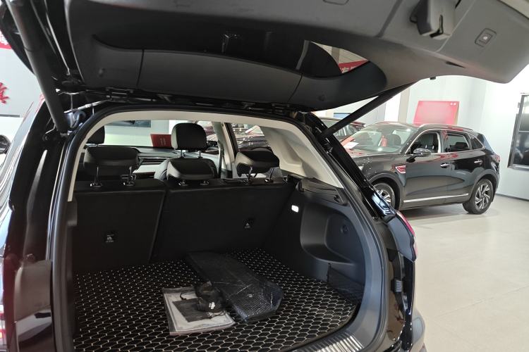 Used Hongqi HS5 2025 2.0T Two-Wheel Drive Flagship Pro Edition
