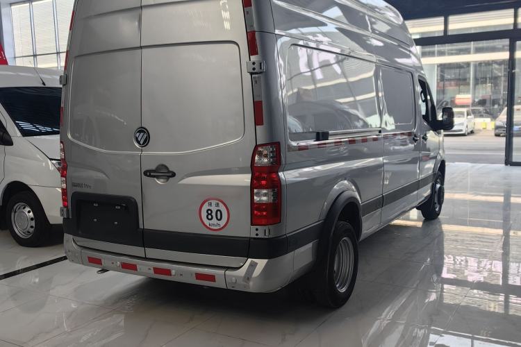 Used Foton Toano 2024 Tuyano Pro Van 2.5T Manual Rear-Wheel Drive Extended Wheelbase with Ultra-High Roof Dual Rear Tires 3-Seater Configuration