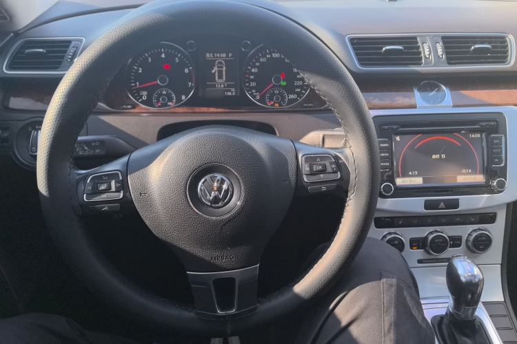 Used Volkswagen Magotan 2012 Travel Edition 2.0 TSI Luxury Version