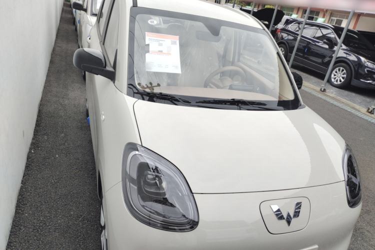 Used Wuling Hongguang MINIEV 2025 Four-Door Version Advanced Edition
