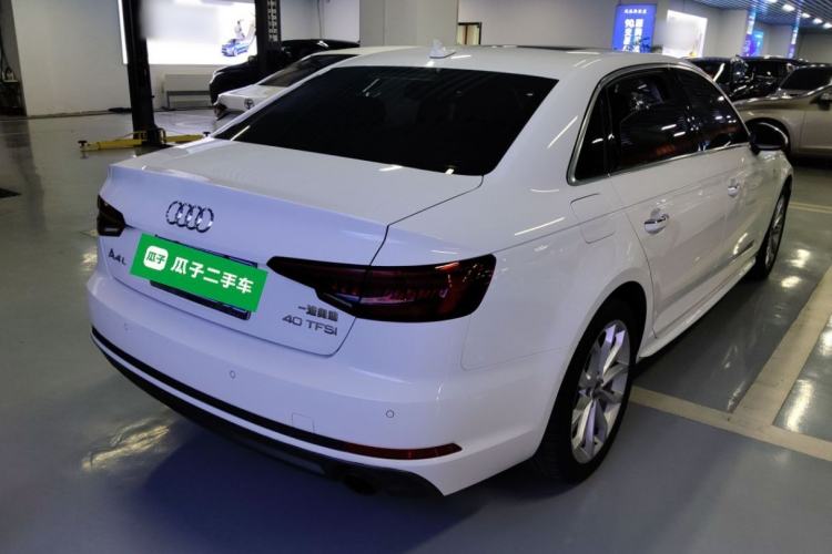 Used Audi A4L 2018 30th Anniversary Edition 40 TFSI Fashion Model
