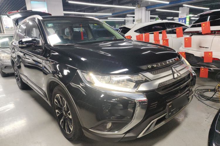 Used Mitsubishi Outlander 2019 2.0L Two-Wheel Drive Comfort Edition 5 Seats China VI Standard
