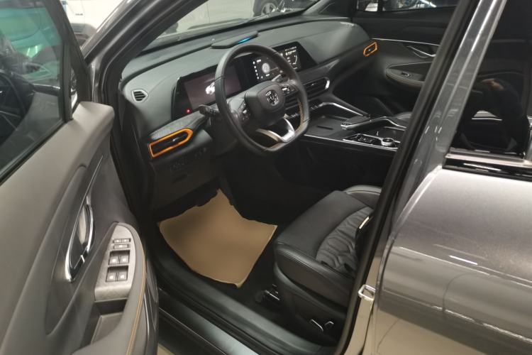 Used Changan UNI-T 2022 1.5T Prestige Version
