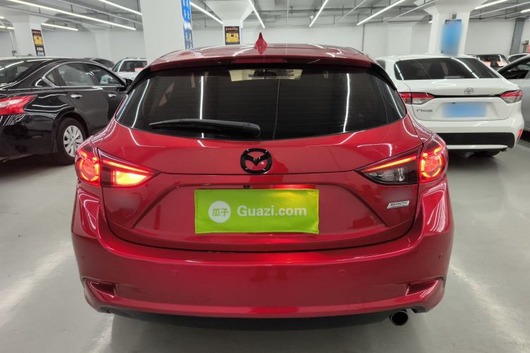 Used Mazda Mazda 3 Axela 2017 Hatchback 1.5L Automatic Luxury Model Emission Standard China V
