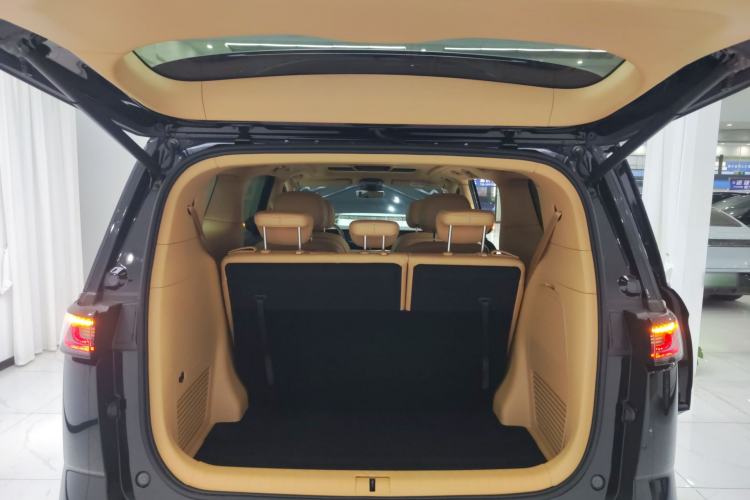 Used VOYAH Dream 2022 0-Carbon Edition Home+ Range Package 605 km