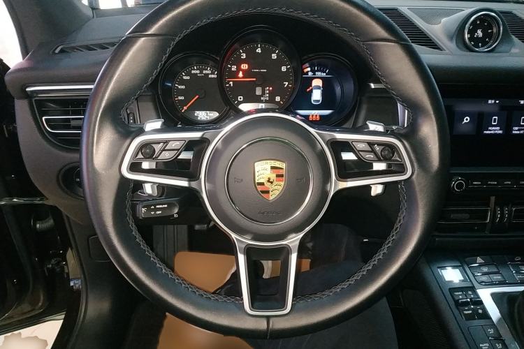 Used Porsche Macan 2021 Macan 2.0T
