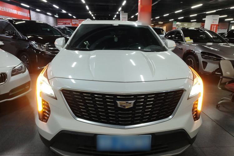 Used Cadillac XT4 2020 28T Two-Wheel-Drive Leading Version
