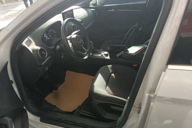 Used Audi A3 2020 Restyled Limousine 35 TFSI Ambition Version China VI
