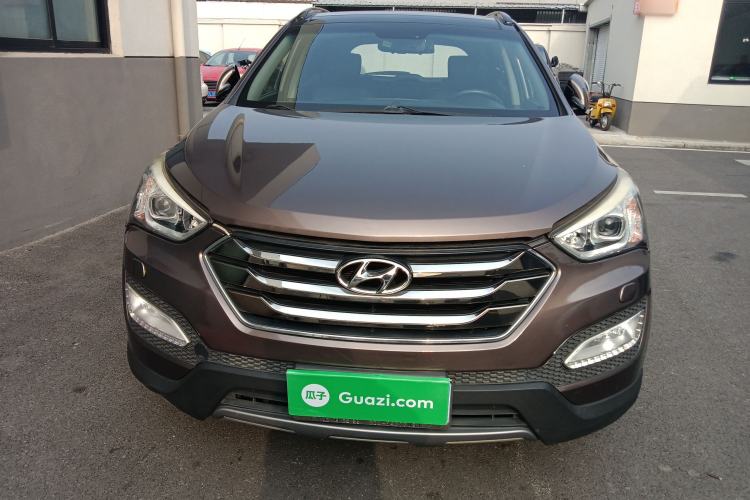 Used Hyundai Santa Fe 2013 2.4L Automatic Two-Wheel Drive Smart Version
