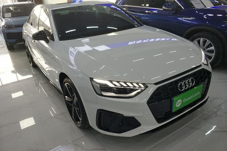 Used Audi A4L 2025 2 Million Units Enjoyment Version 40 TFSI Luxury Dynamic Edition
