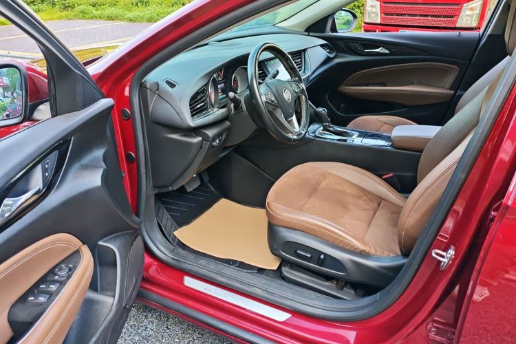 Used Buick Regal 2017 20T Luxury Model
