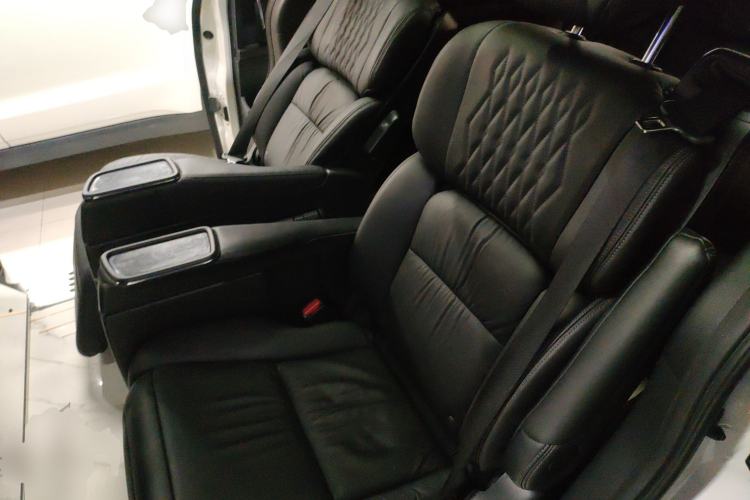 Used Honda Elysion 2022 2.0L eHEV Luxury First Edition
