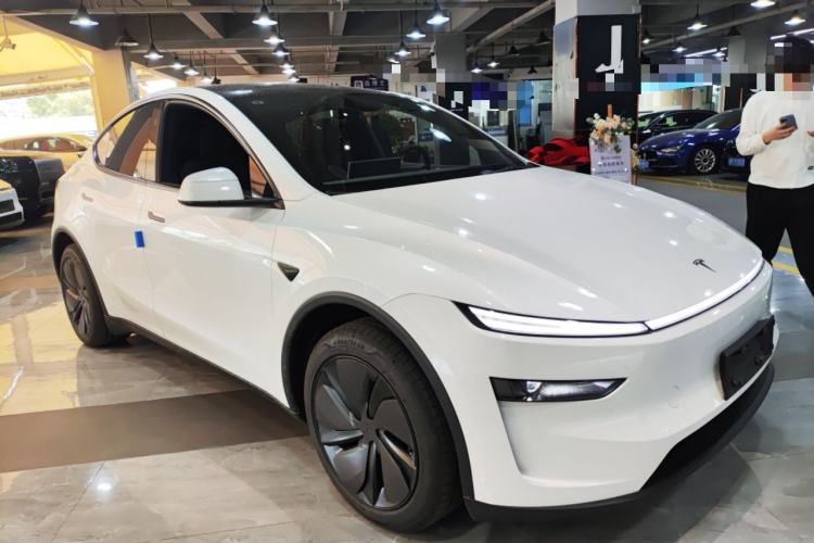 Used Tesla Model Y 2026 Rear-Drive Model