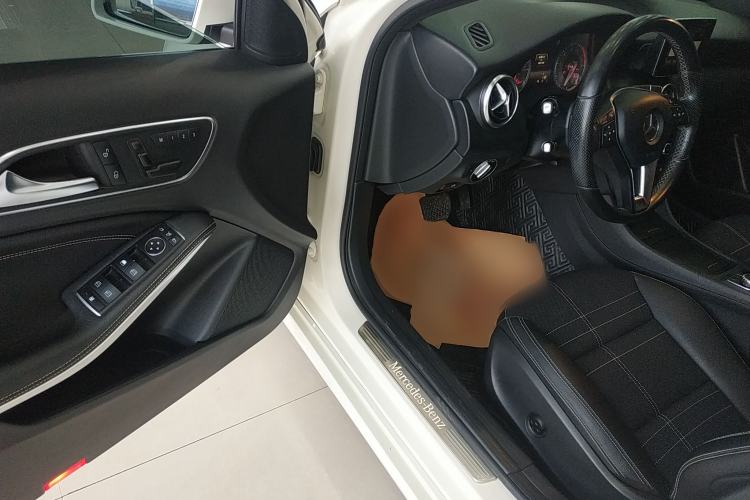 Used Mercedes-Benz A-Class 2015 A 200 Fashion Model