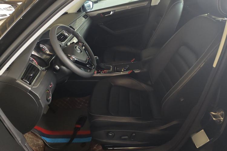 Used Volkswagen Passat 2016 1.8T Government Procurement Version (CEA Engine + 6AT)
