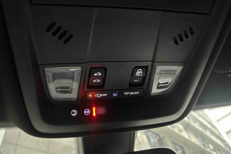 Used Cadillac XT4 2021 28T Two-Wheel Drive Leading Version
