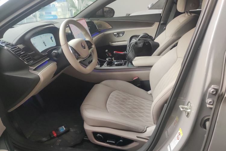 Used BYD Han 2025 EV with 701 km of Laser Radar-Enabled Intelligent Driving