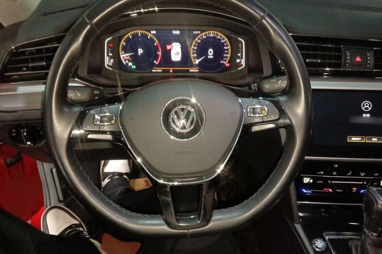 Used Volkswagen Lamando 2021 280TSI DSG Luxury Phantom Edition