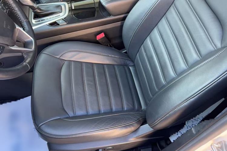 Used Ford Edge 2018 EcoBoost 245 Two-Wheel-Drive Titanium 7-Seater China V Standard
