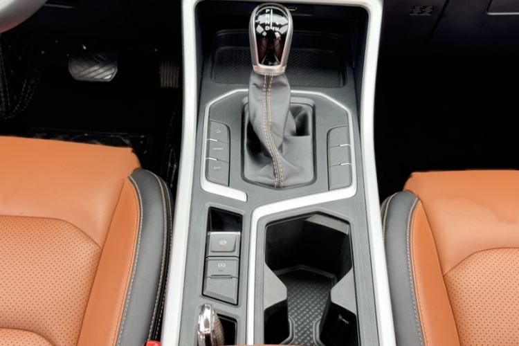 Used Geely Auto Vision X6 2020 1.4T CVT Luxury Edition
