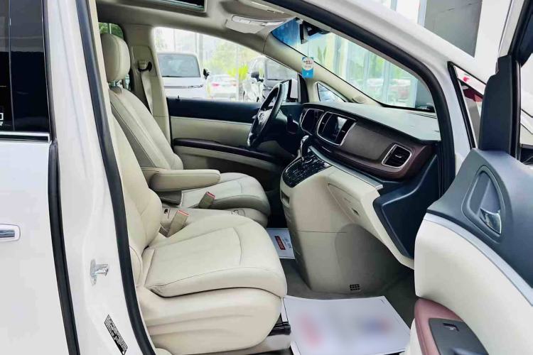 Used Buick GL8 2018 28T Luxury Model China VI Standard
