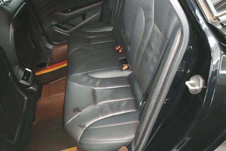 Used Hongqi H5 2022 Classic Model Facelift 1.8T Automatic Smart Connect Flagship Edition