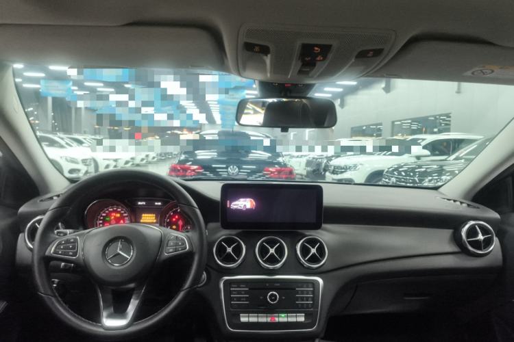 Used Mercedes-Benz GLA 2017 GLA 200 Fashion Model
