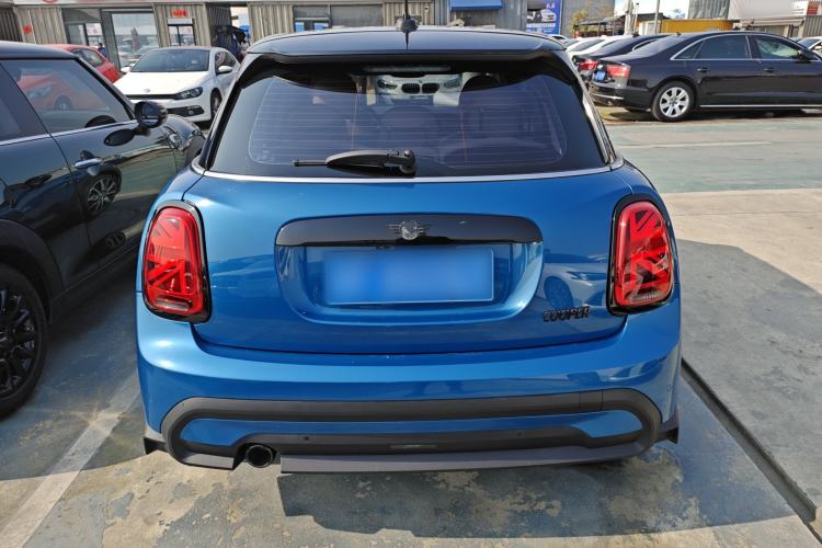 Used  MINI 2022 1.5T COOPER Artist Five-Door Edition
