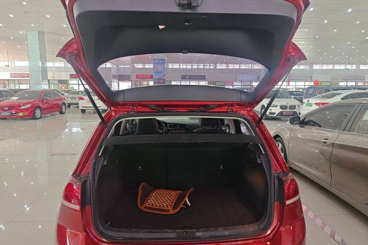 Used Volkswagen Golf 2018 1.6L Automatic Comfort Model
