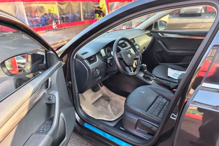 Used Skoda Octavia 2017 TSI280 DSG Smart Drive Edition
