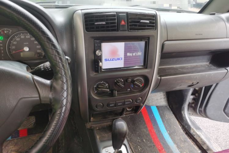 Used Suzuki Jimny 2010 1.3 AT Fashion Limited Edition
